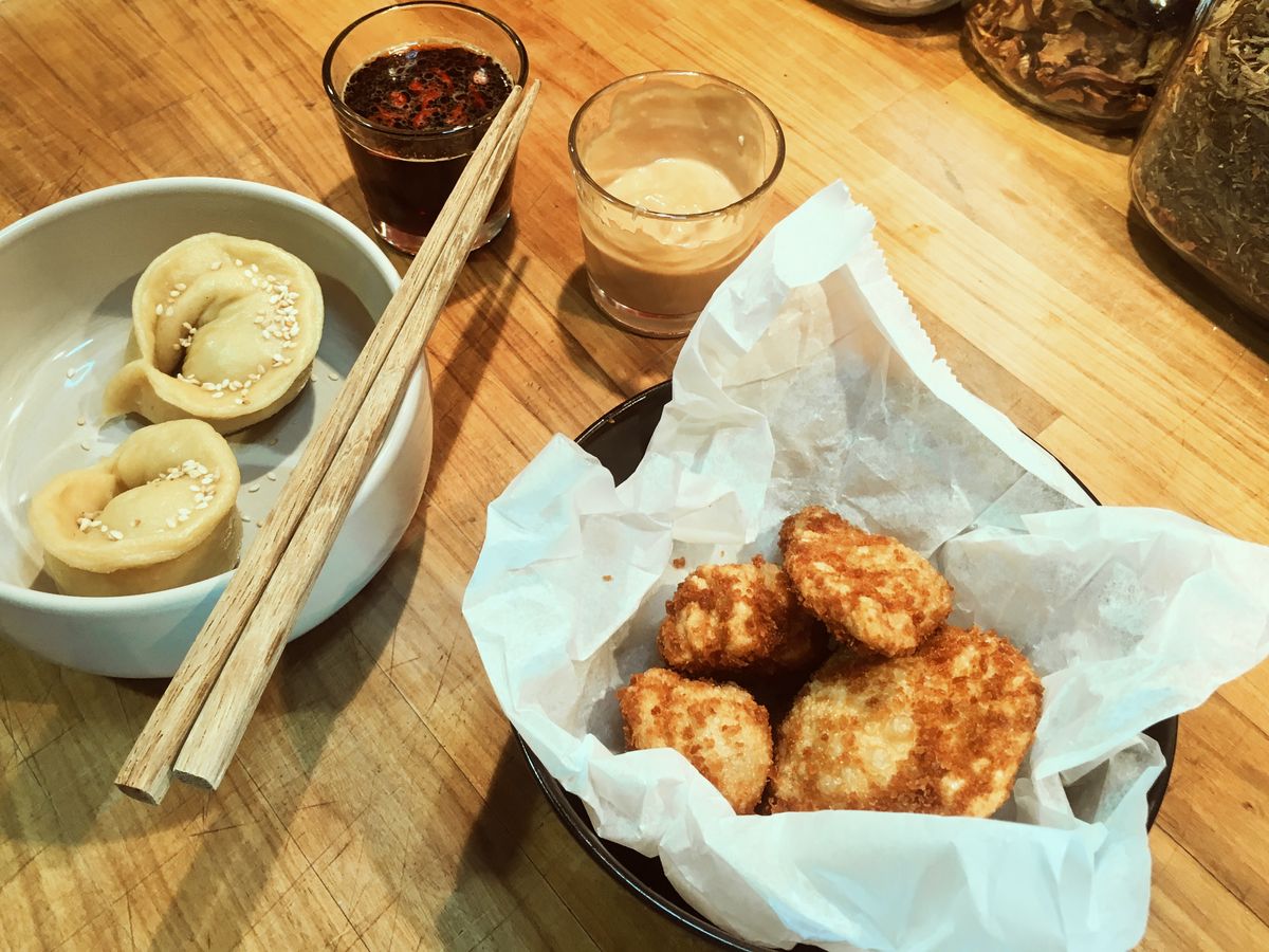 Steamed and deep fried shrimp dumplings