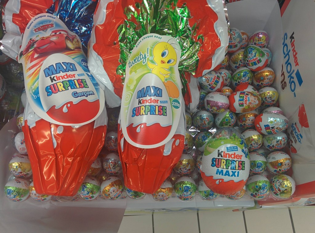 20 g, 100 g, 220 g, and 320 g Kinder eggs in France for Easter