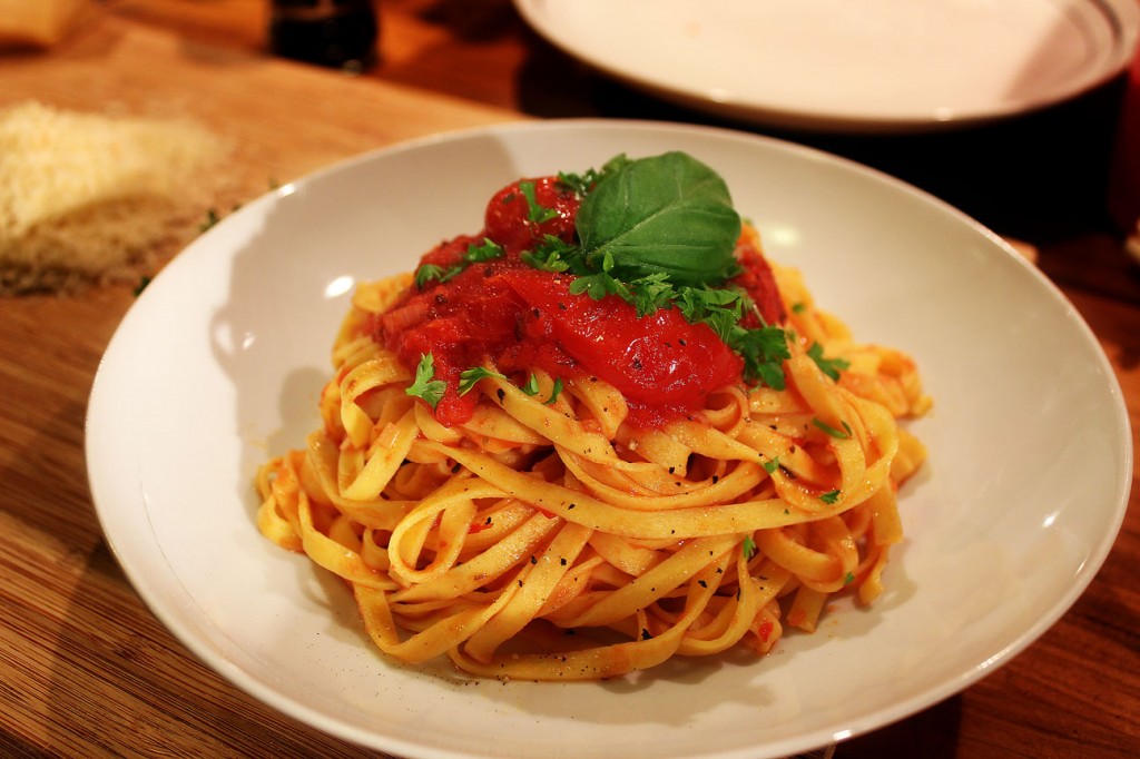 pasta with tomato sauce