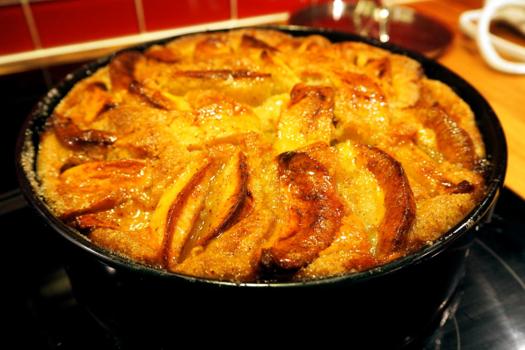 Fat apple cake just after being cooked