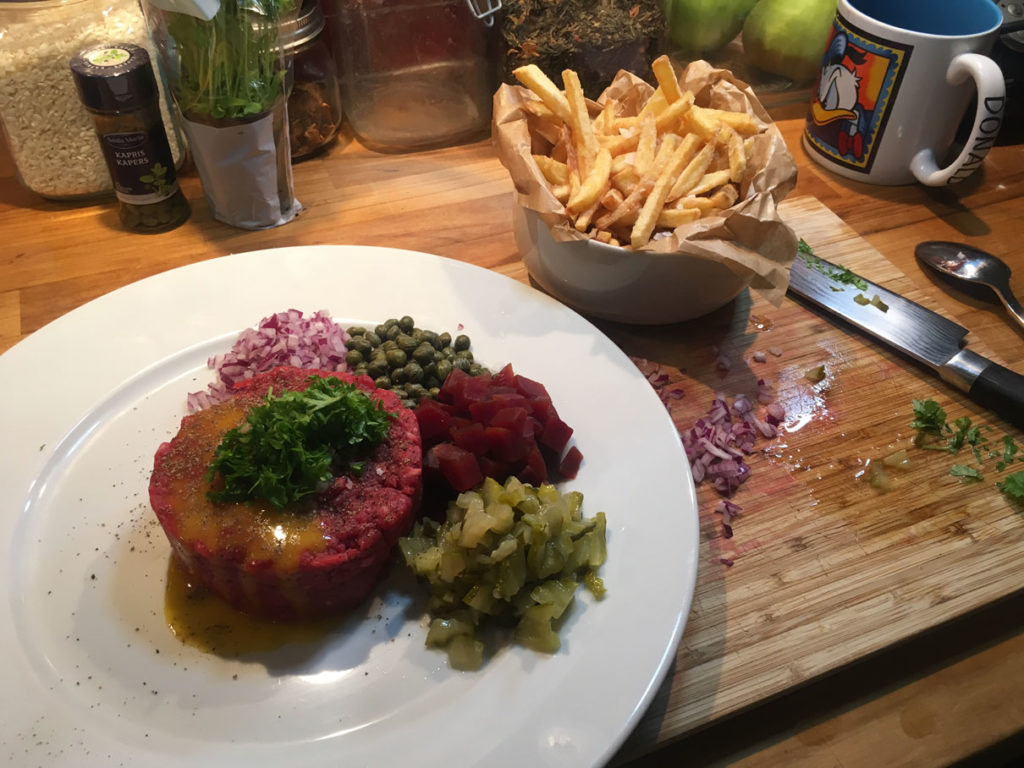 Råbiff (Steak Tartare Swedish Style)