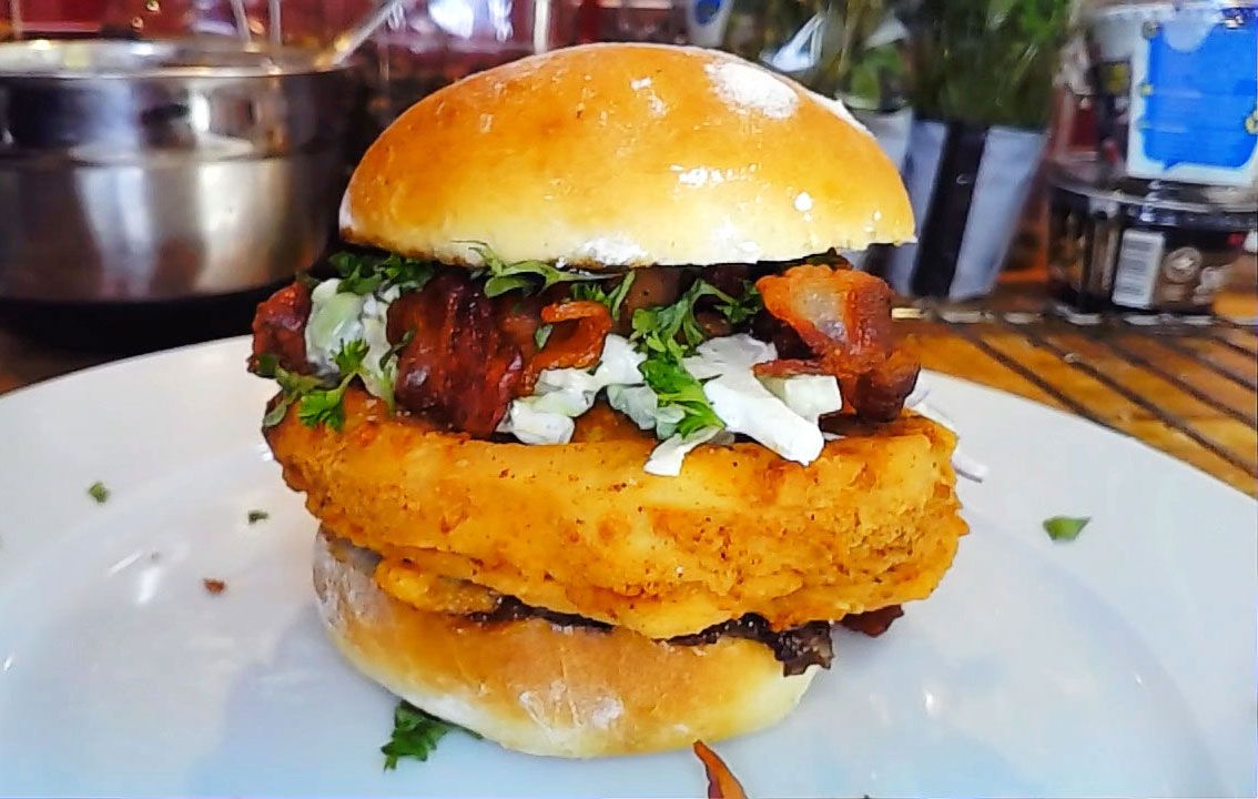 Fried chicken burger with pretentious asian-italian fusion flavours