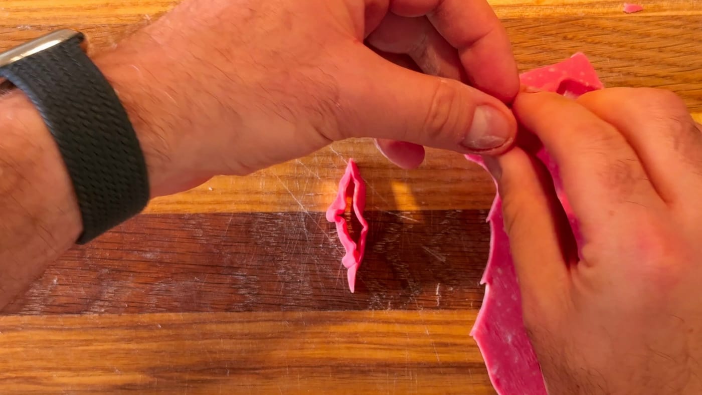 Shaping the petals and the little clitoris pearl